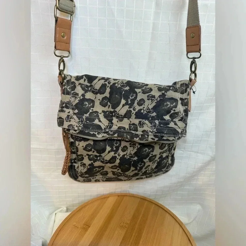 Many Moods Poppie Jones Foldover Green Canvas Camouflage Crossbody Bag Studded